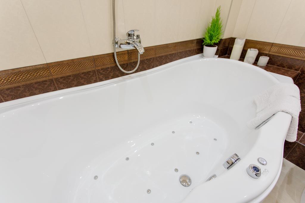 Royal Suite Apartment With Jacuzzi Szumi Kültér fotó